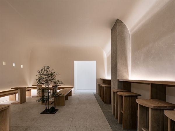 商業(yè)辦公室設(shè)計的品牌眼鏡店和咖啡店